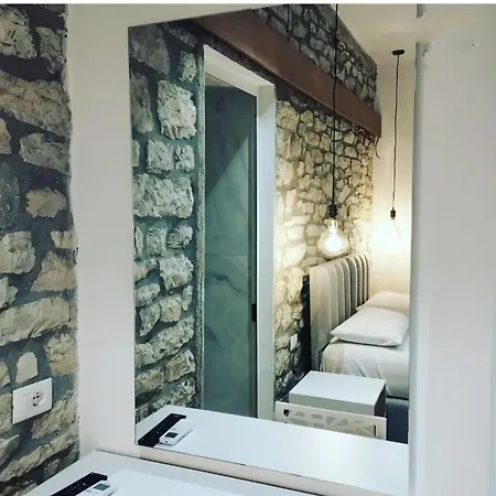 Comfort Guest Hm Sarandë