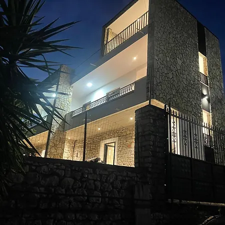 Comfort Guest Hm Саранда